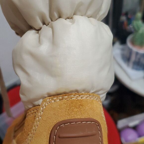 Timberland Mount Holly Duck Boots - Suede Lace Up Puffer Boots in Tan Size 8 - Picture 16 of 16